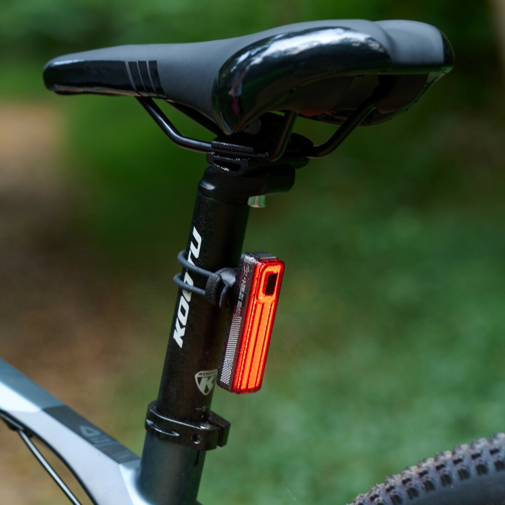Moon - Helix Max Rear Light 250 Lumens